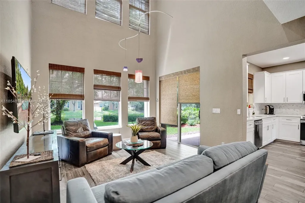 5724 NW 120th Avenue Coral Springs FL 33076