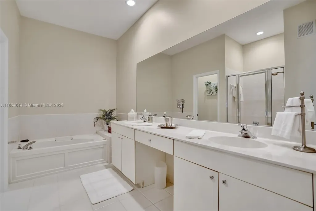 5724 NW 120th Avenue Coral Springs FL 33076