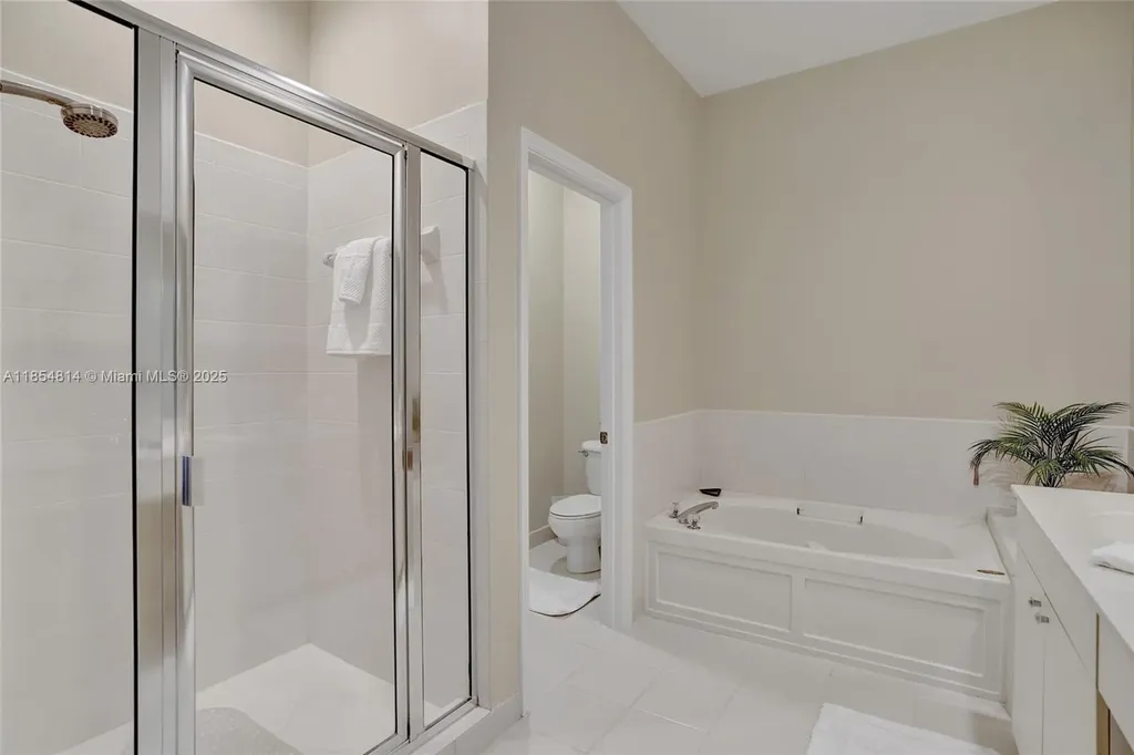 5724 NW 120th Avenue Coral Springs FL 33076