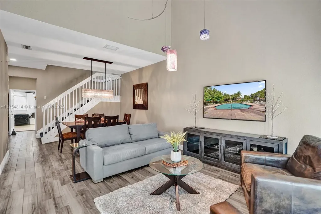 5724 NW 120th Avenue Coral Springs FL 33076