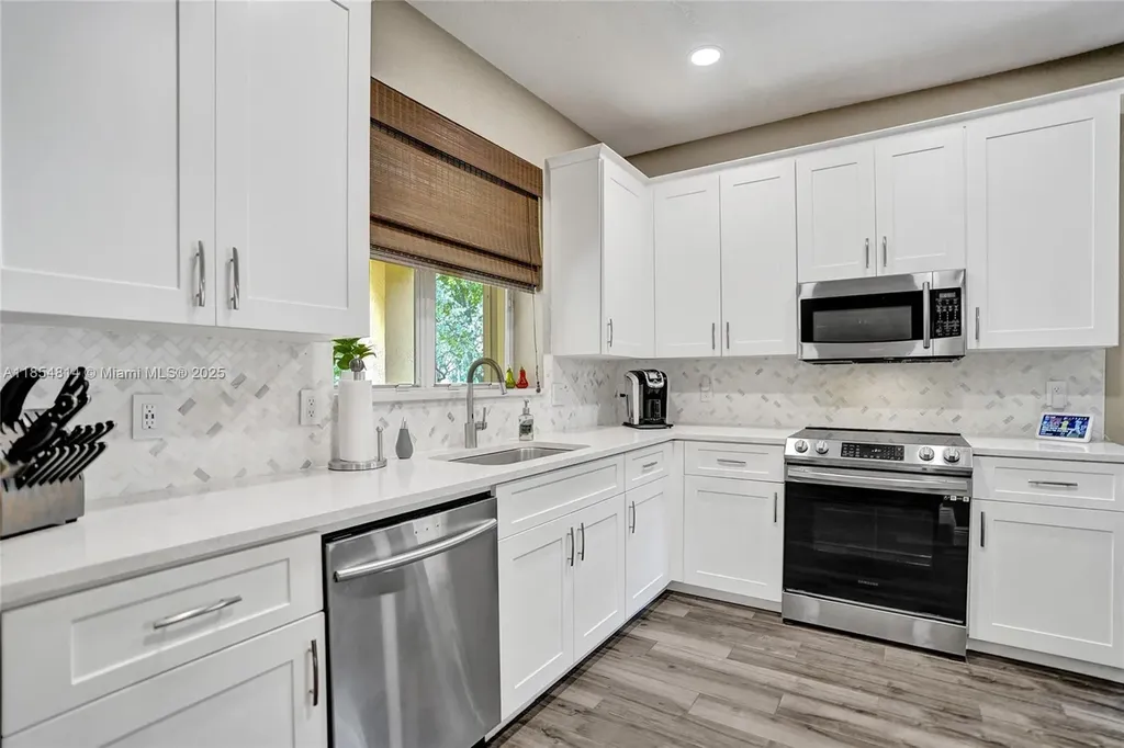 5724 NW 120th Avenue Coral Springs FL 33076