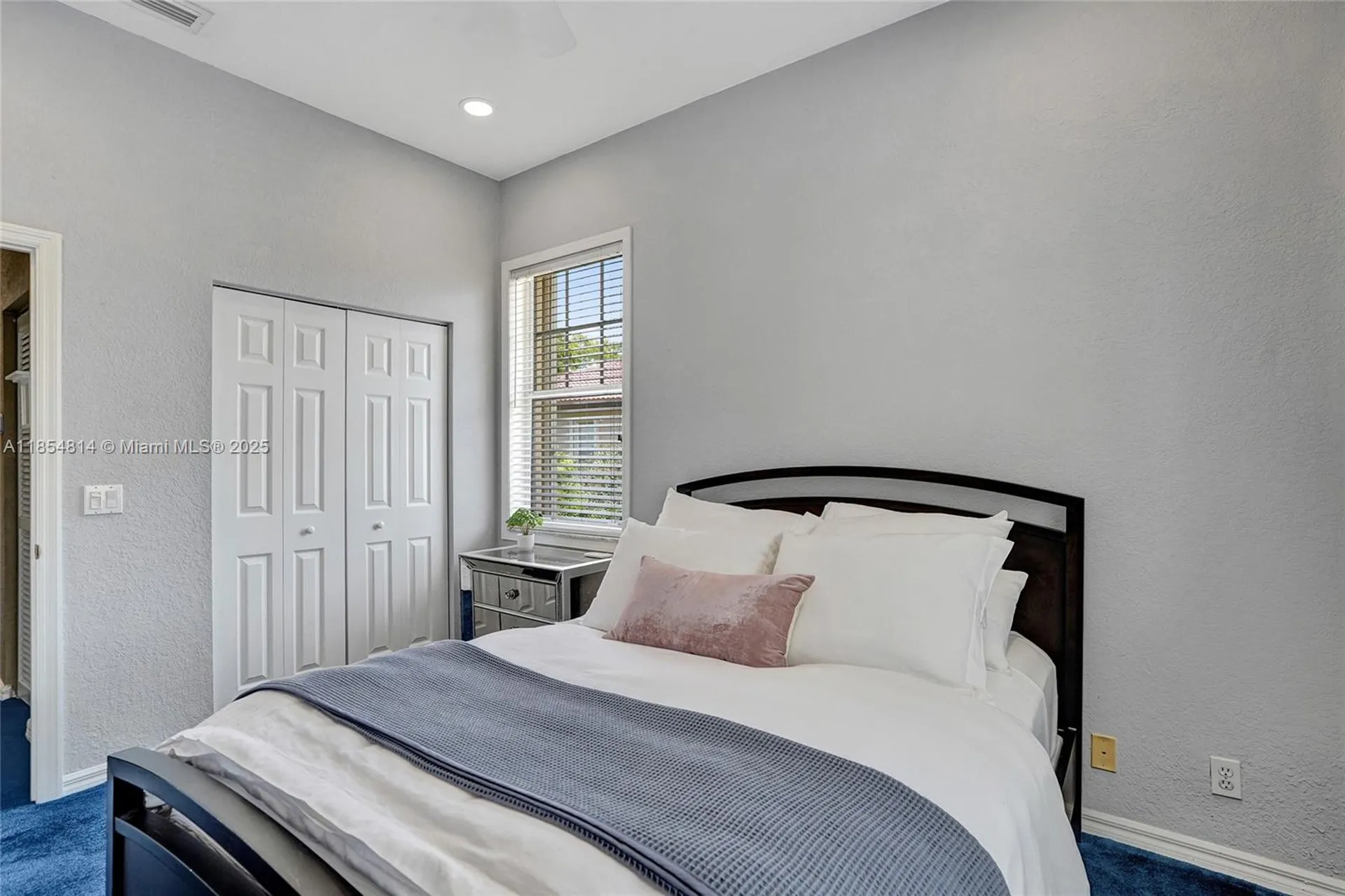 5724 NW 120th Avenue Coral Springs FL 33076