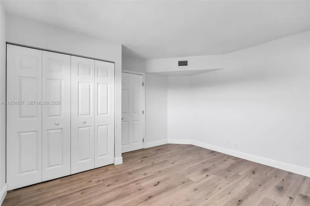 3524 Via Poinciana Lake Worth FL 33467