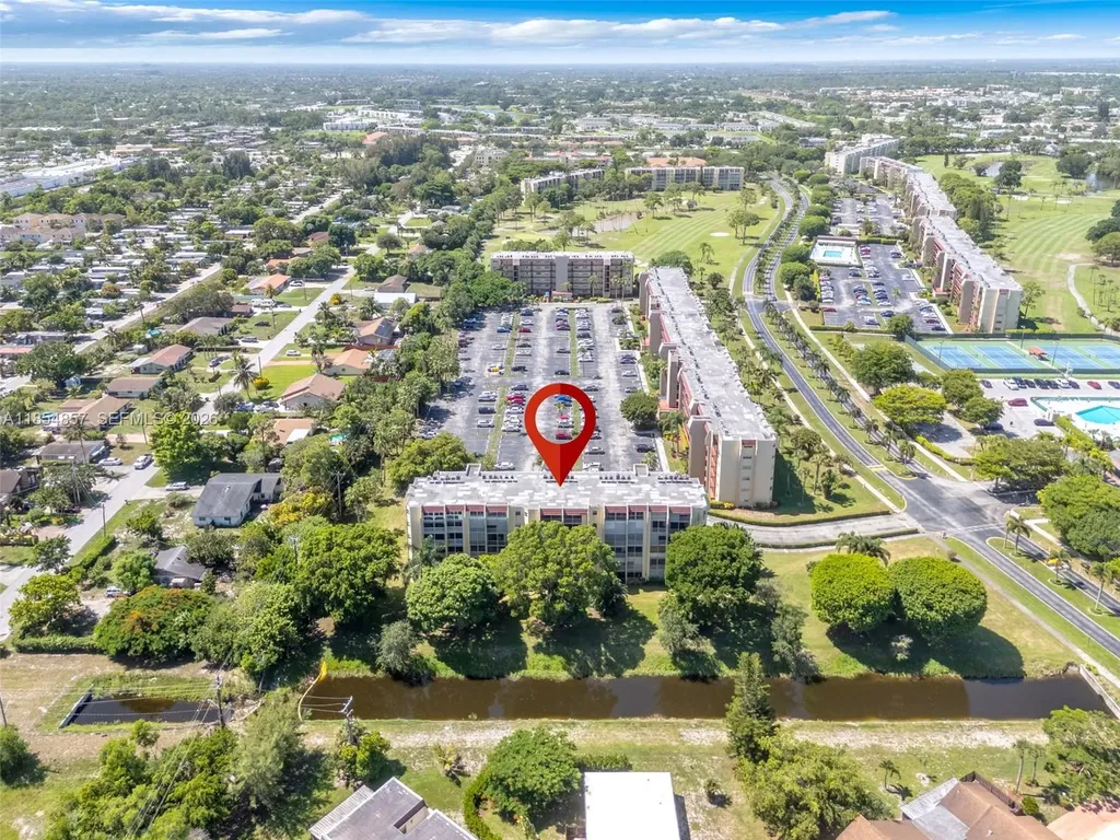 3524 Via Poinciana Lake Worth FL 33467