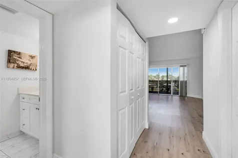 3524 Via Poinciana Lake Worth FL 33467