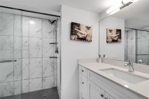 3524 Via Poinciana Lake Worth FL 33467