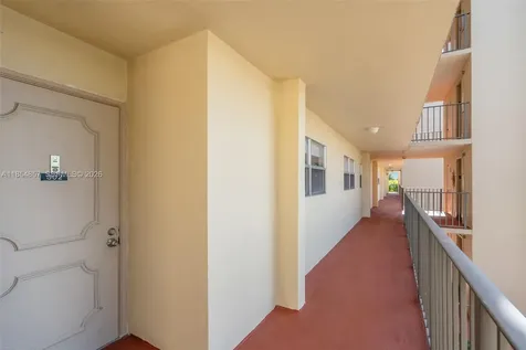 3524 Via Poinciana Lake Worth FL 33467