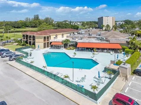 3524 Via Poinciana Lake Worth FL 33467