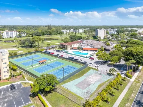 3524 Via Poinciana Lake Worth FL 33467