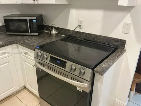 1855 NW 32nd Street Miami FL 33142