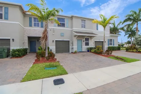 789 SE 16th Court Homestead FL 33034