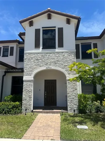 22913 SW 99th Avenue Cutler Bay FL 33190