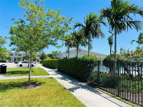 22913 SW 99th Avenue Cutler Bay FL 33190