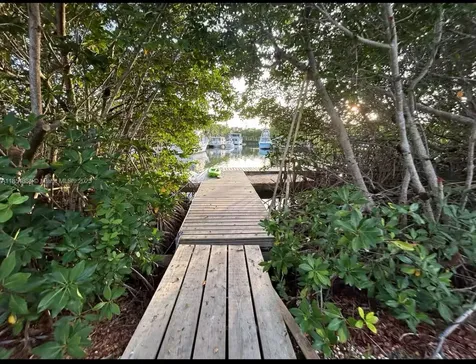 350 Hazel Street Key Largo FL 33037