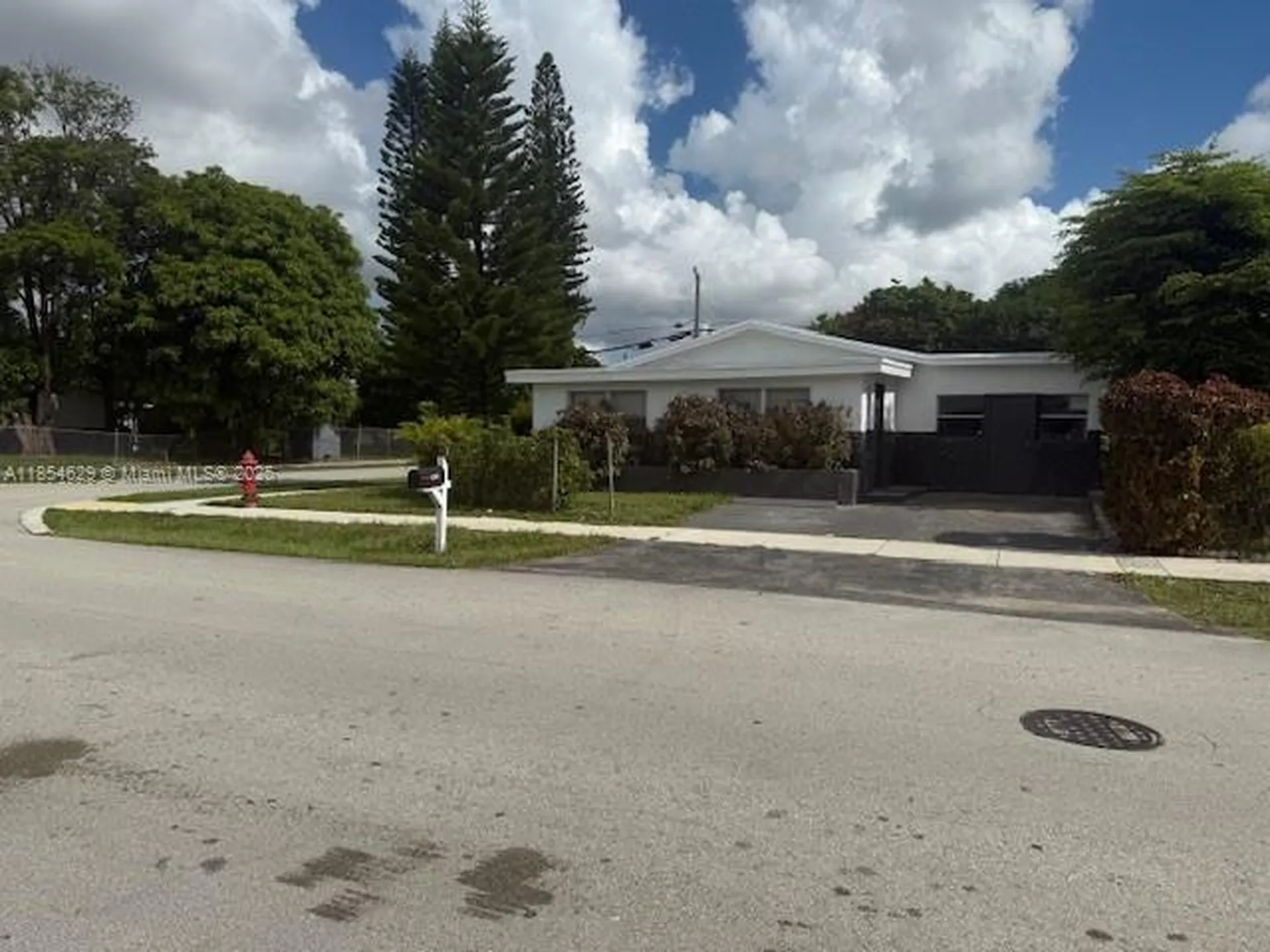 3025 NW 11th Street Fort Lauderdale FL 33311