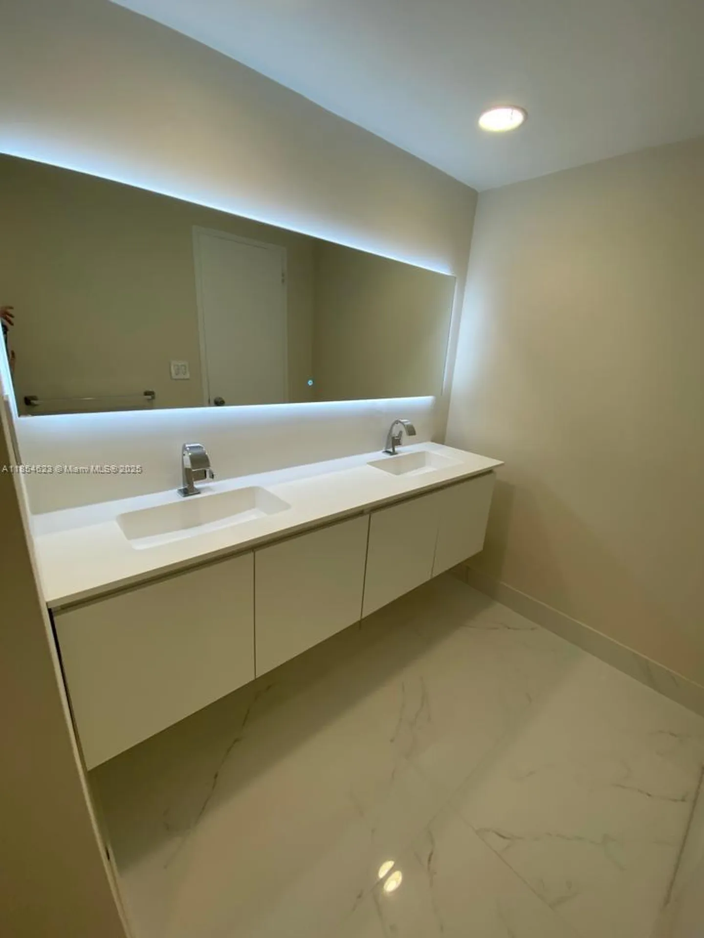 4001 S Ocean Drive Hollywood FL 33019