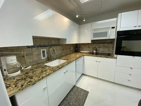 4001 S Ocean Drive Hollywood FL 33019