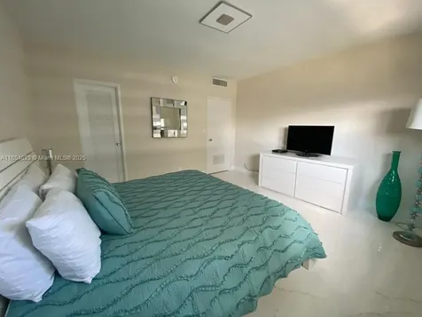 4001 S Ocean Drive Hollywood FL 33019