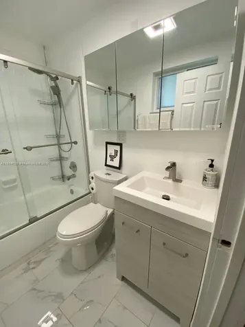 1350 NE 30th Street Oakland Park FL 33334