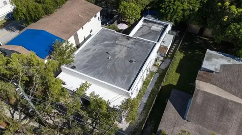 180 NW 59th Street Miami FL 33127