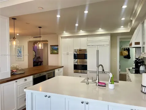 21050 Point Place Aventura FL 33180