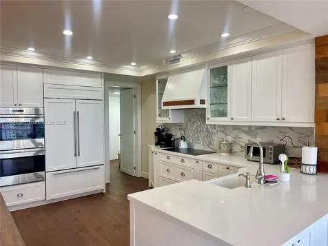 21050 Point Place Aventura FL 33180