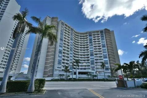 3180 S Ocean Drive Hallandale Beach FL 33009