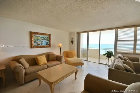 3180 S Ocean Drive Hallandale Beach FL 33009
