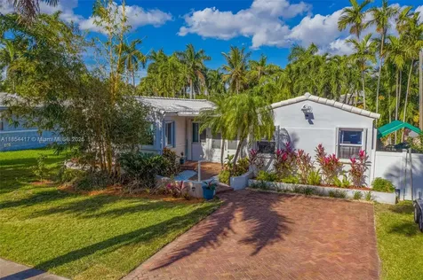 955 Van Buren Street Hollywood FL 33019