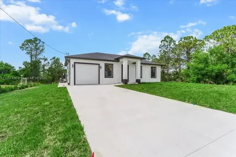 1262 Bowles Avenue Lehigh Acres FL 33913