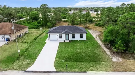 1262 Bowles Avenue Lehigh Acres FL 33913