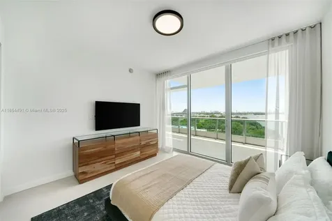 900 Biscayne Boulevard Miami FL 33132