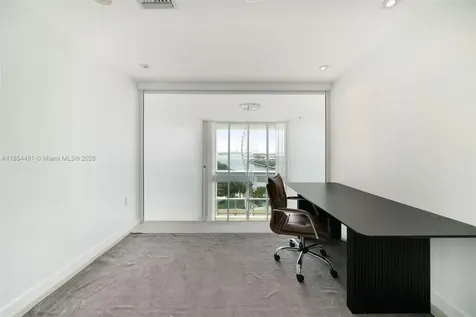 900 Biscayne Boulevard Miami FL 33132