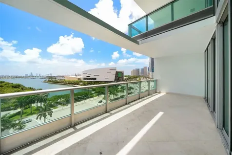 900 Biscayne Boulevard Miami FL 33132