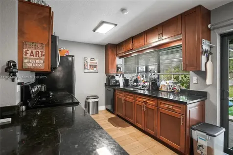 4301 NW 45th Avenue Lauderdale Lakes FL 33319