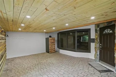 4301 NW 45th Avenue Lauderdale Lakes FL 33319