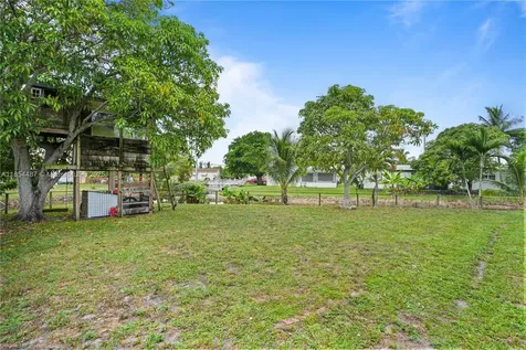 4301 NW 45th Avenue Lauderdale Lakes FL 33319