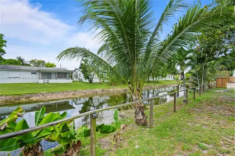4301 NW 45th Avenue Lauderdale Lakes FL 33319