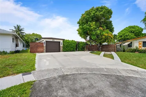 4301 NW 45th Avenue Lauderdale Lakes FL 33319