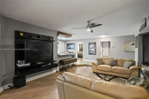 4301 NW 45th Avenue Lauderdale Lakes FL 33319