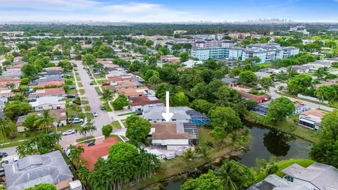 4301 NW 45th Avenue Lauderdale Lakes FL 33319