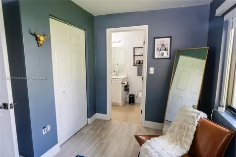 50 NW 124th Street North Miami FL 33168
