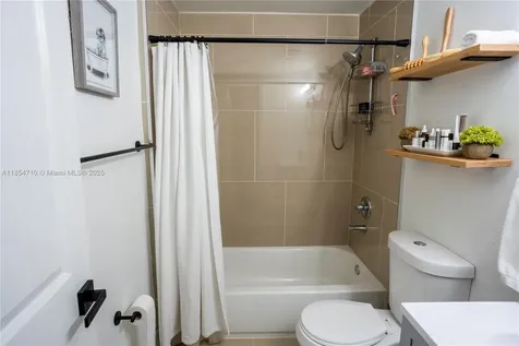 50 NW 124th Street North Miami FL 33168
