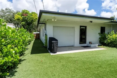 50 NW 124th Street North Miami FL 33168