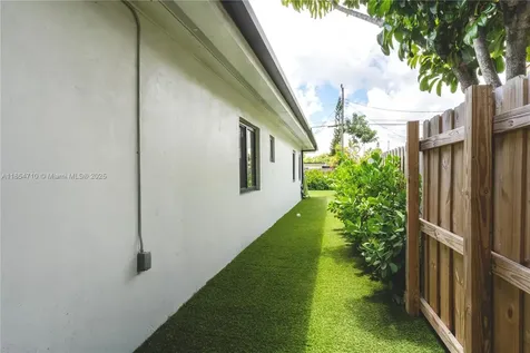 50 NW 124th Street North Miami FL 33168