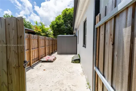 50 NW 124th Street North Miami FL 33168