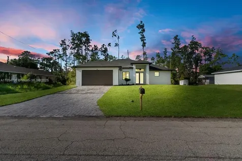 4507 E 9th Street Lehigh Acres FL 33972
