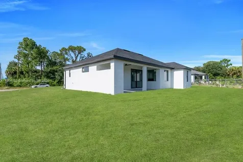 4507 E 9th Street Lehigh Acres FL 33972
