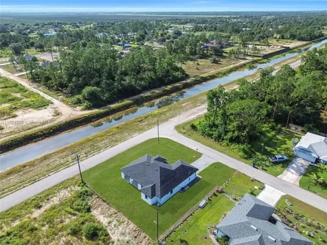 4507 E 9th Street Lehigh Acres FL 33972