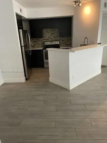 565 Vista Isles Drive Sunrise FL 33325